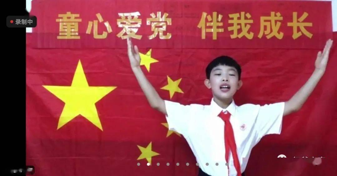 如果一个女孩喜欢你会有什么表现-解决你的疑问